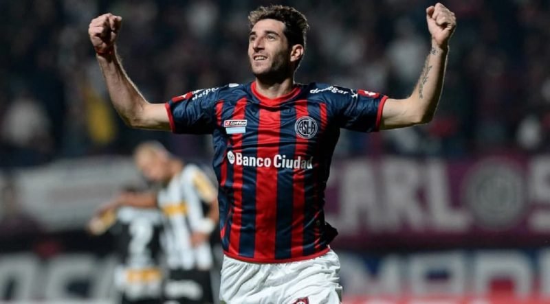 Best Low Cost Attacking-Midfielder in Football Manager
