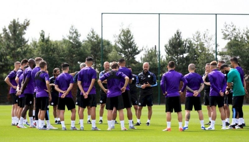 How to add training in Football Manager